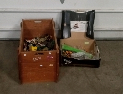 (1) Large Bin of Lego Toys and (1) Box of Knex Toys