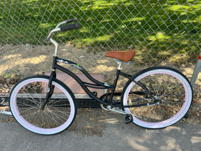 Black Tahiti 26&rdquo; bike