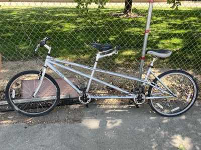 26&rdquo; Raleigh tandem bike