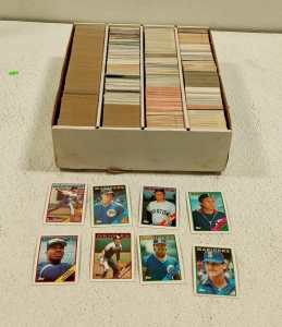 (1) Large Box of 5000+ Sports Cards