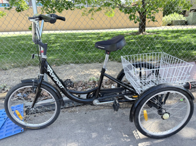 (1) Black PopSport Adult Tricycle