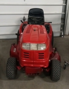 (1) Troy-Built Super Bronco Ride on Mower Powers on And Runs! Great condition!