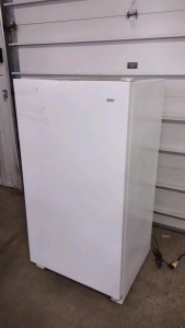 28"x 26&frac12;"x 55&frac14;" Kenmore Freezer-Model:253.21211100