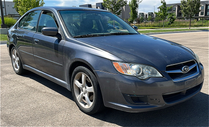 2009 SUBARU LEGACY - LOW MILES!