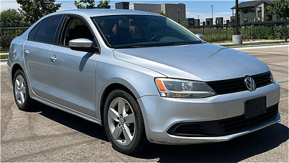 2011 VOLKSWAGEN JETTA - DIESEL!