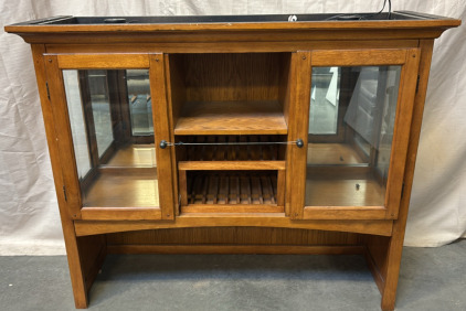 Display Cabinet w/ Glass Doors / 19&rdquo; L x 58&rdquo; W x 48&rdquo; H