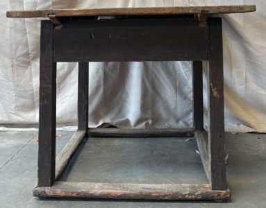 Wooden Table w/ Removable Top / 39.5&rdquo; L x 39.5&rdquo; W x 30.5&rdquo; H