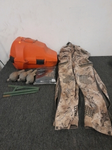 Pnuma Men's Large Tall Hunting Bib, Stihl Chainsaw Case, (3) Decoy Birds & Herters Mesh Decoy Bag