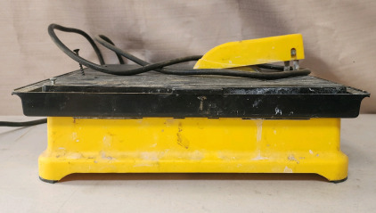Qep 4" Portable Ceramic Tile Wet Saw