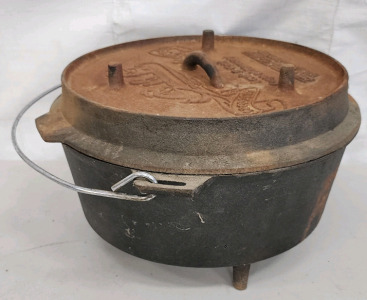 Cast Iron Dutch Oven