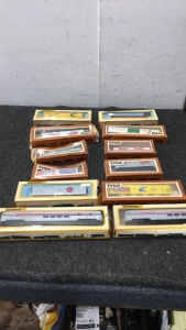 (7) Vintage Tyco Train Cars And More