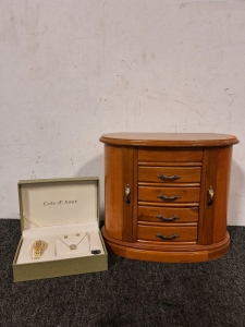 Cote d' Azur Watch, Earings, Necklace & Wood Oval Shaped Jewelry Box