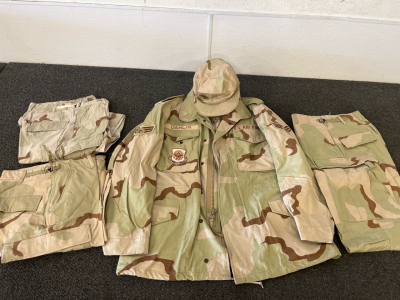 Air Force Desert Uniform with Patches, Hat Size Small