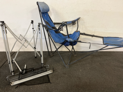 Lounge Chair with Deluxe Stand