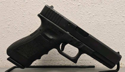 Glock 22 Handgun, .40 Caliber, Serial Number DLL527, Austria