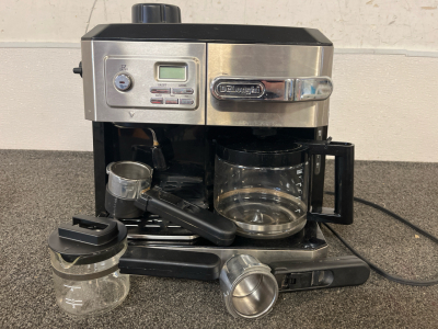 DeLonghi Coffee/ Espresso Machine
