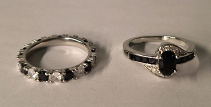 (2) Women's Rings, Both Size-8