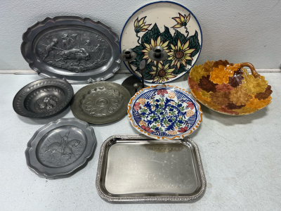 Assorted kitchen ware