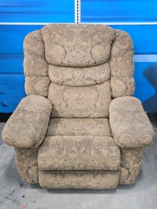 Large Electric Laz-Y-Boy Recliner Fabric Chair w/ Massager & Cooler in Handrests! - 43"H x 40"W
