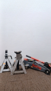 Holley Jack & Jack Stands.