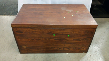 Large Wood Trunk Medium Stain