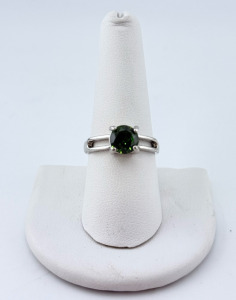 (1) Size 8 Green Paridot Faceted Round Cut Ring