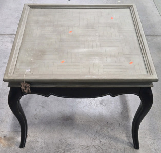Home Decor Stylish Table - 31" x 31" x 25"