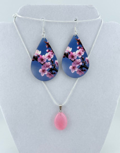 (1) .925 Natural Stone Necklace & Double Sided Wood Earrings