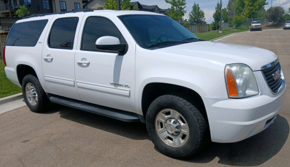 2012 GMC YUKON XL - 4X4!
