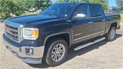 2014 GMC SIERRA - 4X4!