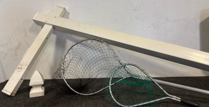 Sign/Listing/Real Estate Holder -White 95&rdquo;, (2) Fish Nets 61.5&rdquo; & 23.25&rdquo;