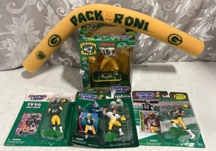 (1)Starting 1998 Green Bay Gridiron Creats Collectible Bart Starr (1) Starting Lineup Collectible 1998 Green Bay Brett Favre (1) Starting Lineup Collectible 1996 Green Bay Robert Brooks & More