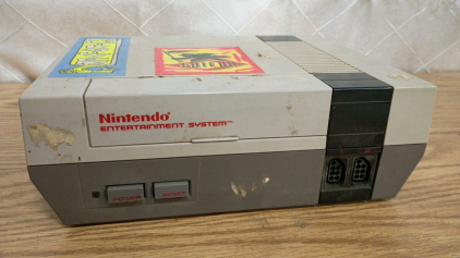 Original Nintendo NES 1985