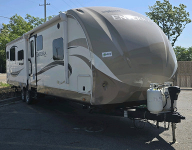 2014 PAL CRUISER ENTERRA CAMP TRAILER