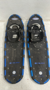 (1) Polaris 10.32 Snowshoes