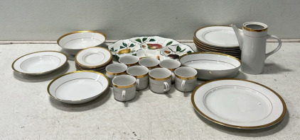 Royal Gallery Gold Buffet China Set