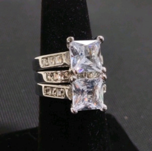 Size 6.25-Silver Toned 3-Piece Clear Gem Ring Set