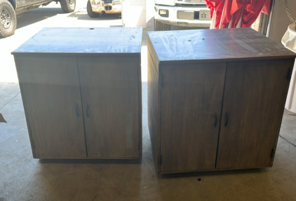 30&rdquo;x25&rdquo;x33&rdquo; Wooded Cabinets