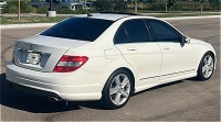2010 MERCEDEZ C-CLASS - SUNROOF! - 7