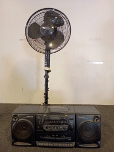 Panasonic Rx-DT600 Boom Box. Cassette, CD, AM/FM Stereo And Oscillating Fan