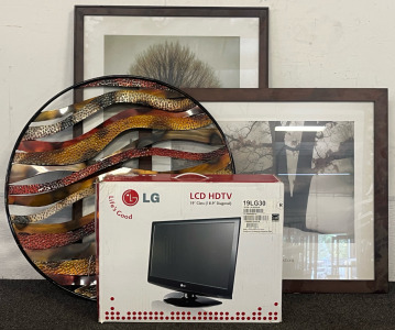 Framed Photography Art, Metal Art & LG 19&rdquo; LCD HDTV