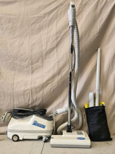 Patriot Vacuum w/Accessories
