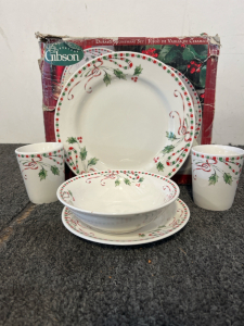 Gibson Durable Christmas Stoneware Set
