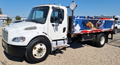 LOCAL FLEET - 2005 FREIGHTLINER M2 - DIESEL!