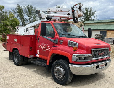 2005 GMC C5500 Duramax Bucket Truck