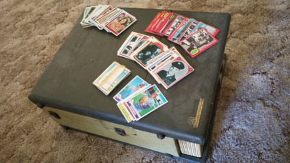 VM Triomatic Record Player HiFi #5564 and Collectible Cards-Baseball, Elvis, Charlie's Angels