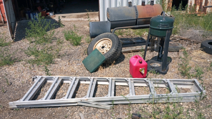OFFSITE CALDWELL - Aluminum Painters Ladder 9ft Large Chargrill, Small Charbroil Grill 2 Bin Stainless Sink and More