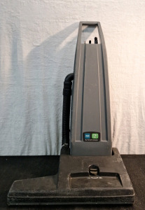 (1) Tennant, V-WA-26 Wide Area Upright Vacuum<br/><br/>