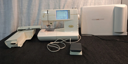(1) Baby Lock Esante ESE Sewing / Embroidery Machine W/ Case