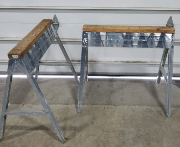 2 Metal Saw Horse